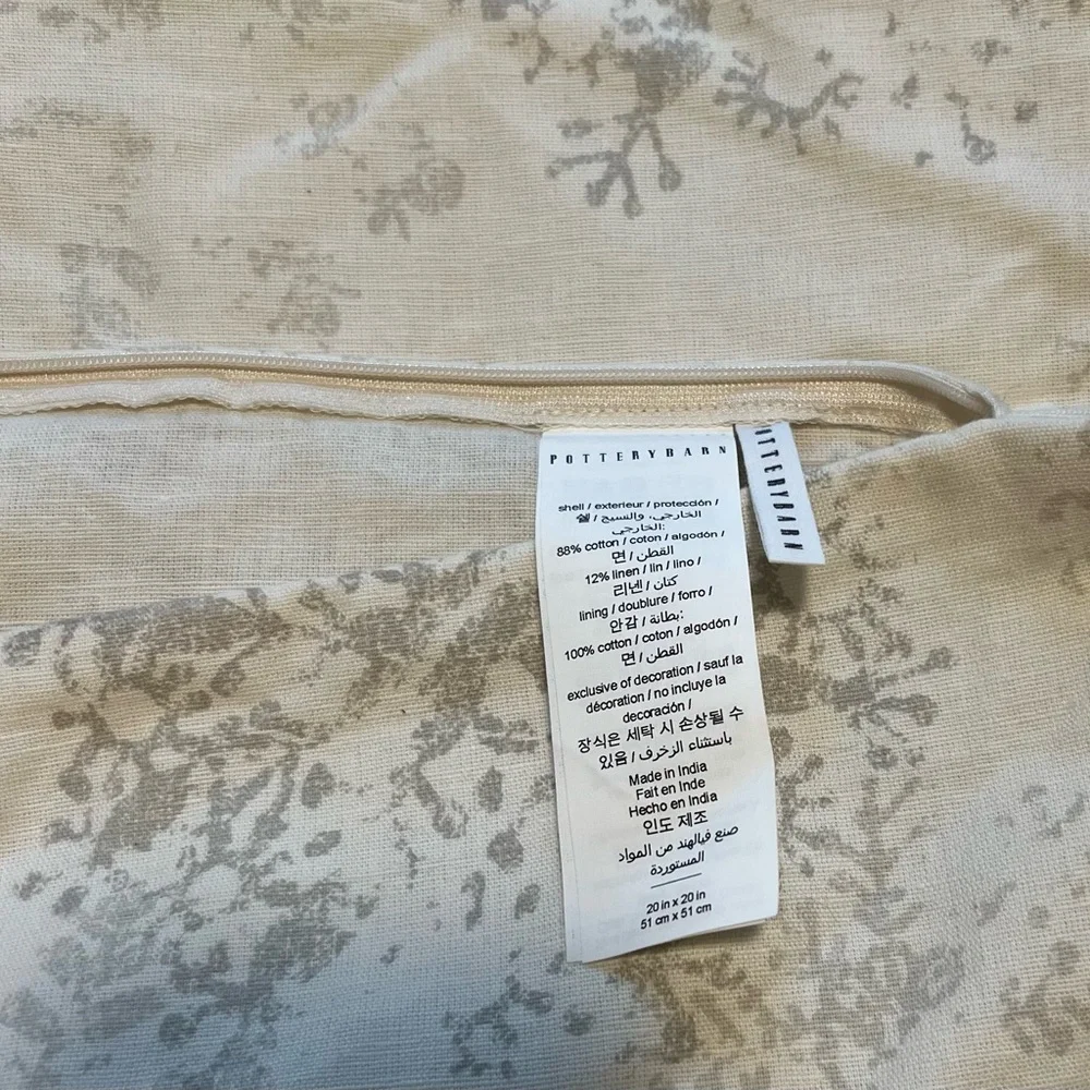 NWOT Pottery Barn X-más Pillow 20x20
